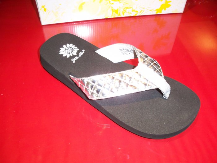 Quilt Sandal from Yellow Box - Size 9