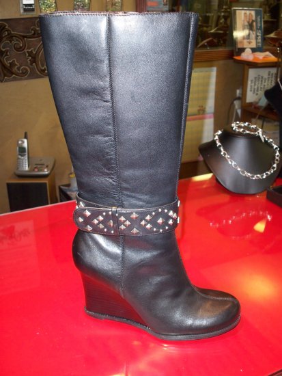 Citywalk Boots from Yellow Box - Size 10