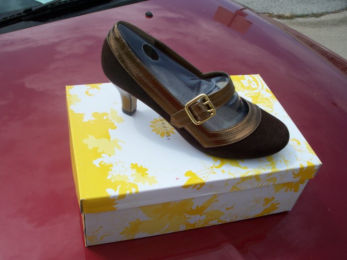 "Achieve" Brown with Gold Buckle & 2-inch heel from Yellow Box - Size 6