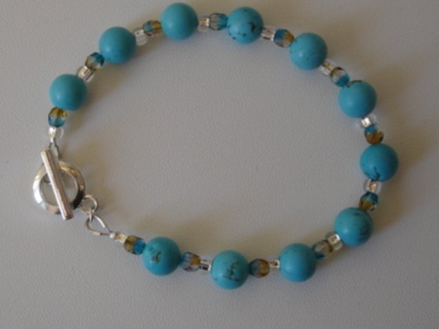 Turquoise bead Gemstone bracelet