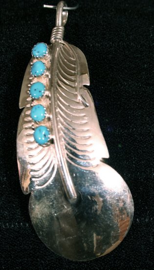 Feather Style Handmade Indian Pendant-25