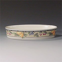 Mikasa Garden Harvest 1QT Oval Baker