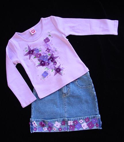 Lipstik Suede Flowers Top and Skirt Size 4 New