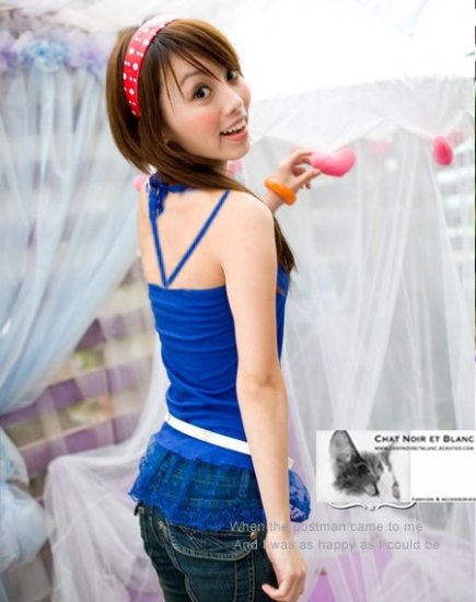 T45-Camisole with lace hem detail