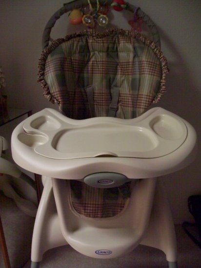 HIGH CHAIR GRACO BABY