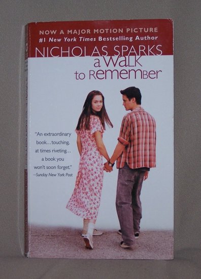 A Walk To Remember by Nicholas Sparks FREE Shipping to US