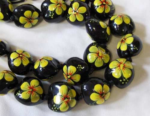 Hawaiian necklace kukui nut beaded hula luau ethnic