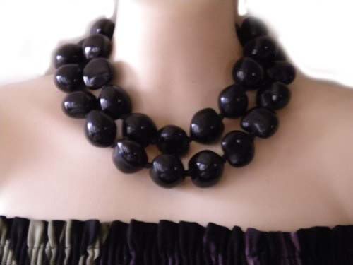 Hawaiian lei necklace kukui nut luau black hula