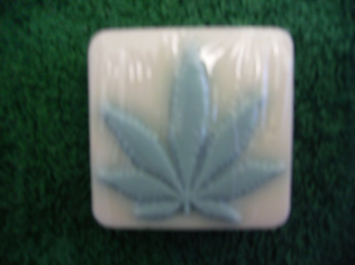 Hemp Leaf Patchouli-Cinnamon Scent