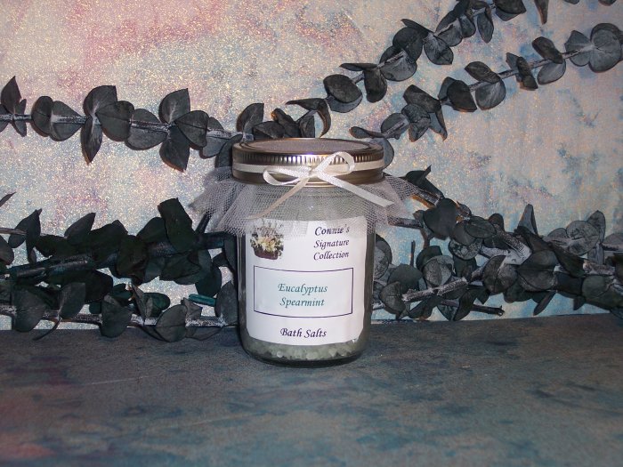 8 Oz Bath Salts - Your Choice of Fragrance