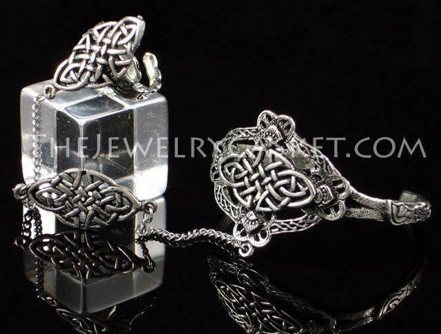 Oval Celtic Knot Slave Bangle ~ Bracelet w/ Ring