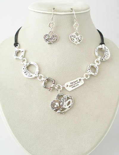 Necklace Set