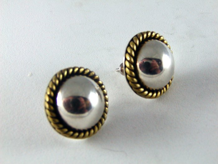 MEXICAN TAXCO STERLING SILVER PIERCED EARRINGS