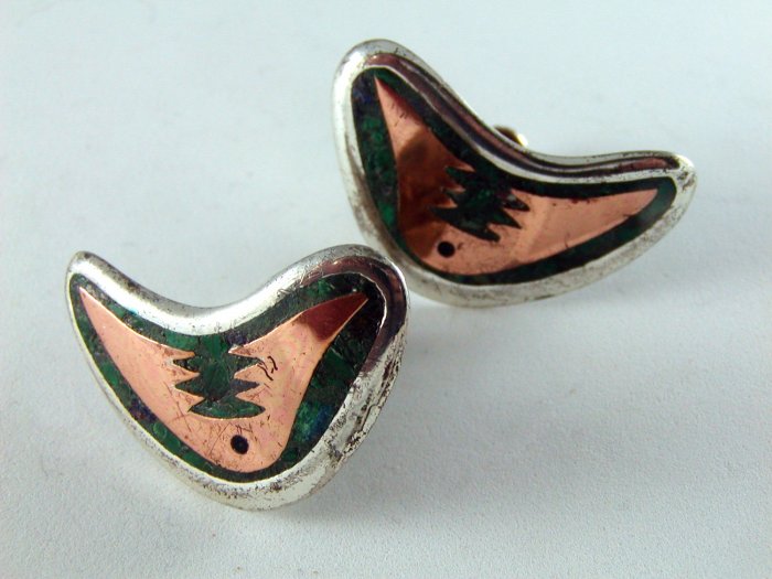 VINTAGE MEXICAN TAXCO STERLING SILVER & COPPER SCREW BACK EARRINGS