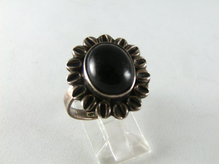 VINTAGE MEXICAN STERING SILVER BLACK ONYX RING SZ 9
