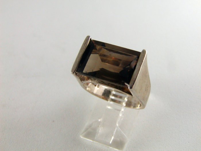 VINTAGE STYLE STERLING SILVER TOPAZ RING SIZE 6 3/4