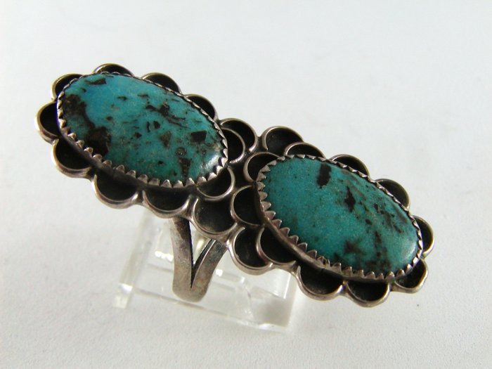 VINTAGE NATIVE AMERICAN NAVAJO STERLING SILVER TURQUOISE RING SZ 8 1/4