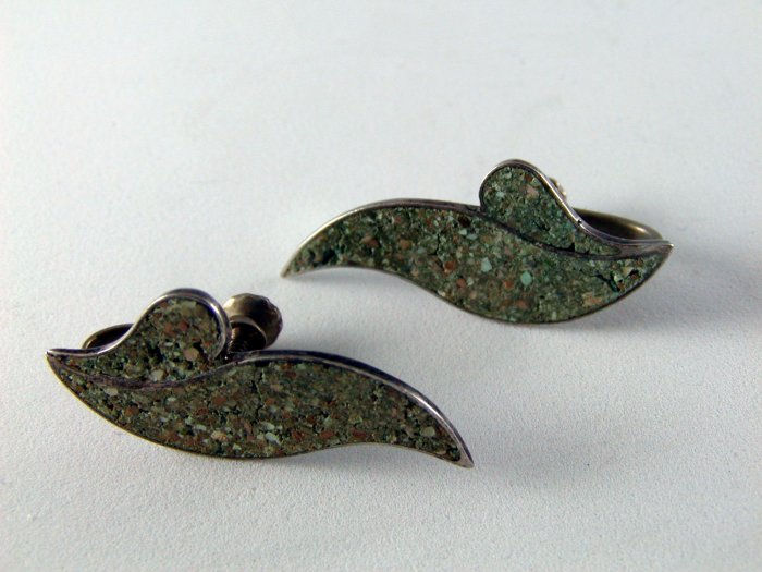 VINTAGE MEXICAN STERLING SILVER EARRINGS DESIGNED SIGNED