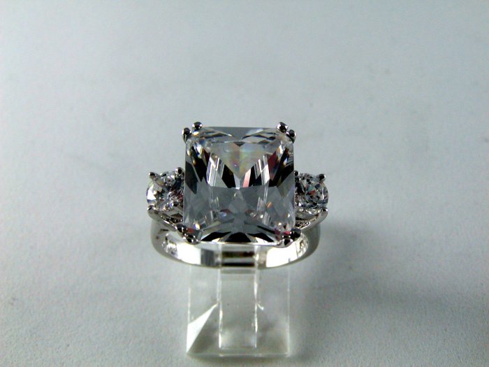 MAJOR MAJOR BLING STERLING SILVER HUGE CZ RING SZ 8 1/4