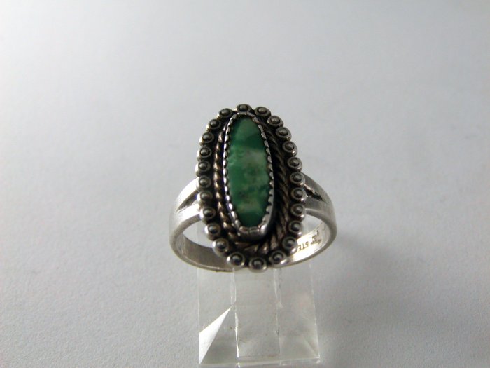 VINTAGE BELLS TRADING POST NATIVE AMERICAN STERLING TURQUOISE RING