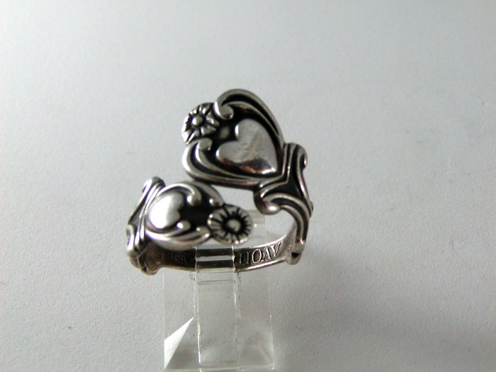 VINTAGE AVON HEARTS STERLING SILVER RING ADJUSTABLE SIZE 9