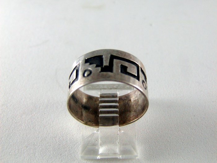 VINTAGE MEXICAN MEXICO STERLING SILVER BAND SIZE 6 3/4 SIGNED CD