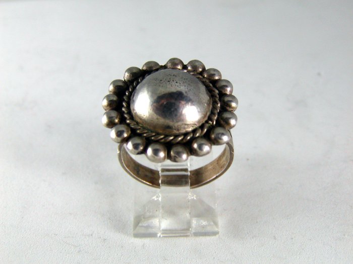 VINTAGE NATIVE AMERICAN STERLING SILVER BALL RING SZ 6