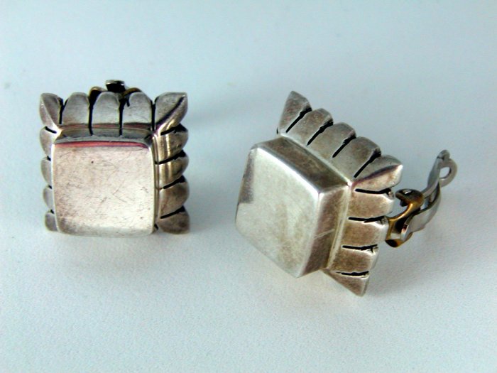 VINTAGE MEXICAN MEXICO TAXCO STERLING SILVER CLIP ON EARRINGS