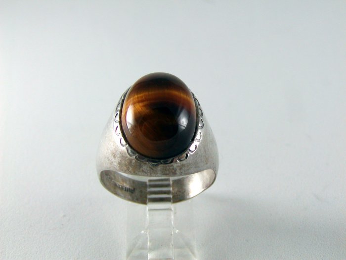 VINTAGE NATIVE AMERICAN STERLING SILVER TIGER EYE RING SZ 11 1/2