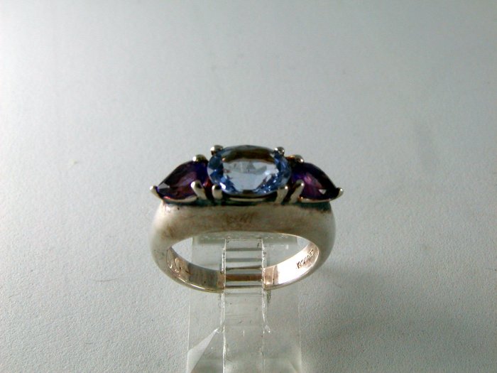STERLING SILVER AMYTHEST BLUE TOPAZ BAND RING SIZE 7