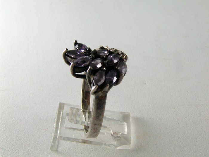 VINTAGE STYLE STERLING SILVER AMYTHEST MARCASITES RING SIZE 9 1/4