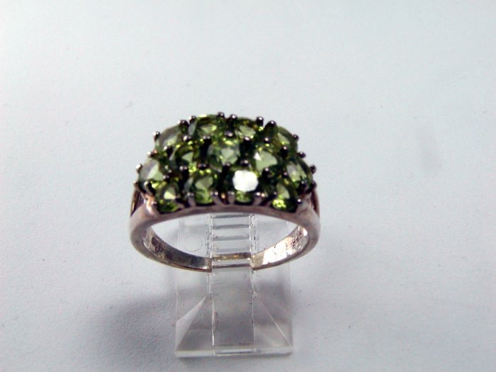 STERLING SILVER PERIDOT COCKTAIL RING SIZE 8 1/4