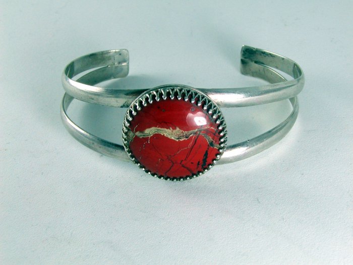 VINTAGE NATIVE AMERICAN SILVER JASPER CUFF BRACELET