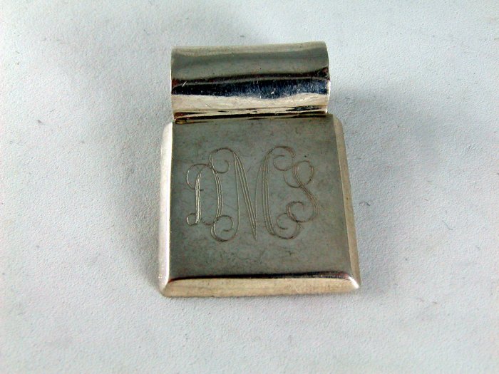 VINTAGE STERLING SILVER INITIAL DMS PENDANT
