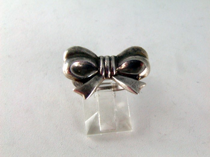 VINTAGE STERLING SILVER BOW RING SIZE 6 1/4