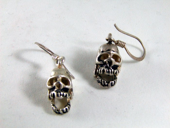 VINTAGE STERLING SILVER SKULL PIERCED EARRINGS
