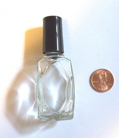 Tetradecagonal Shaped Small Bottle with scented oil