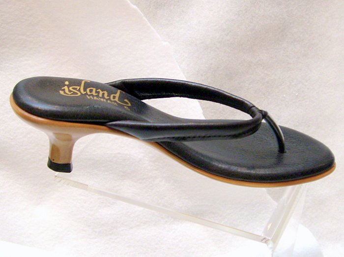 Island Slipper Women's X912 Sandal - BLACK