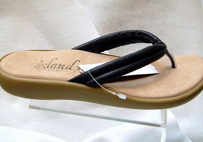 Island Slipper Women's DT300 Sandal - BLACK