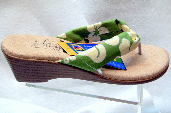 Island Slipper Women's T383 Sandal - TROPICAL OLIVE