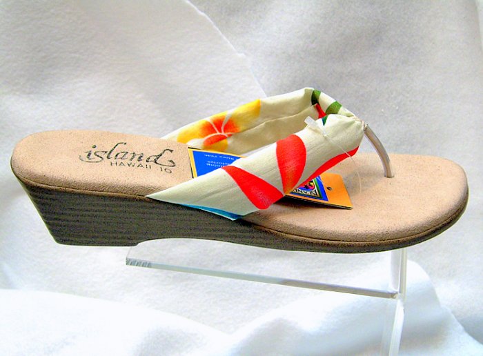 Island Slipper Women's T383 Sandal - TROPICAL NATURAL