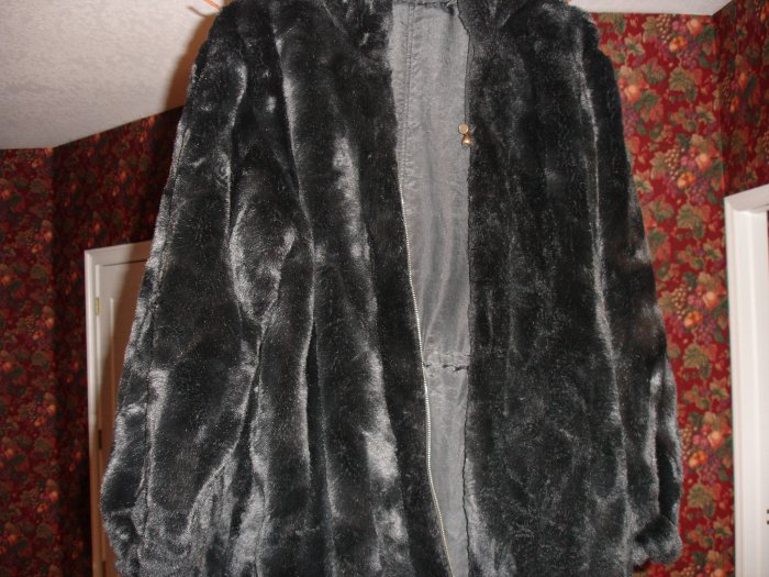 BLACK WINTER FUR COAT -REVERSABLE- W/ HOOD