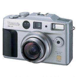PANASONIC DMC-LC5S 4.0 Megapixel Lumix Digital Camera with Leica DC Vario-Summicron Lens and 2.5 Col