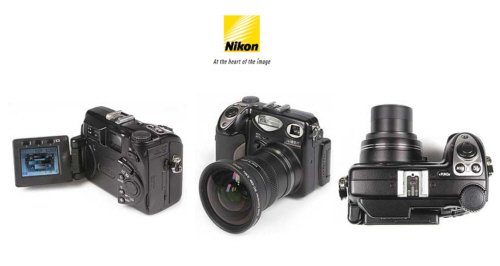 Nikon Coolpix 5000 - 5.0 MegaPixels Digital Camera with 7x Total Zoom