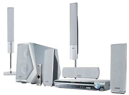 Panasonic SC-HT930 - 1000 Watts Wireless Home Theater System with 5 Disc DVD player