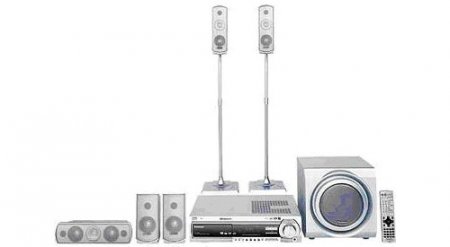 Panasonic SC-HT680 - 5 Disc 600 Watts Home Theater System With Front Tower Speakers