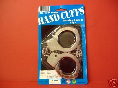DIE CAST METAL HAND CUFFS WITH KEYS FUN PARTY GIFTS TOYS