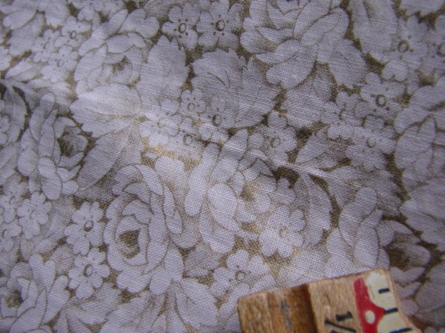 Vintage 50s Pink & Gold Fabric Quilt Floral 35" x 2yd
