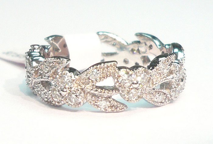 18K White Gold 0.89cts. Diamond Eternity Band