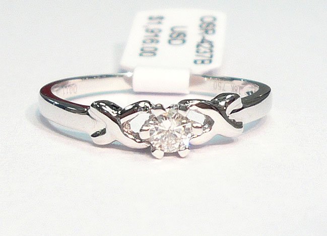 18K White Gold 0.12cts. Diamond Solitare Ring